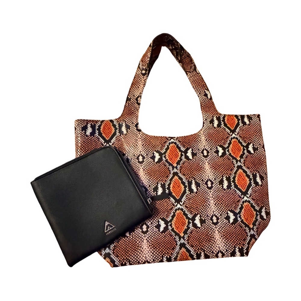 Elegant Snake Print Tote with‎ Black Wallet by Campsite NWOT